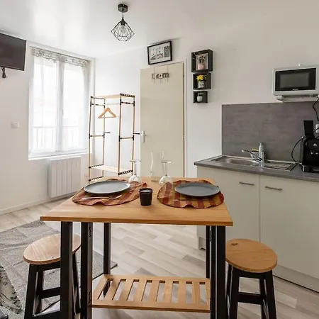 Confortable Confort Apartment